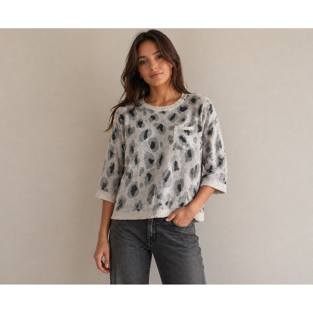 JODIFL Womens White Grey Leopard Print Lightweight Knit Pocket Sweater Size M